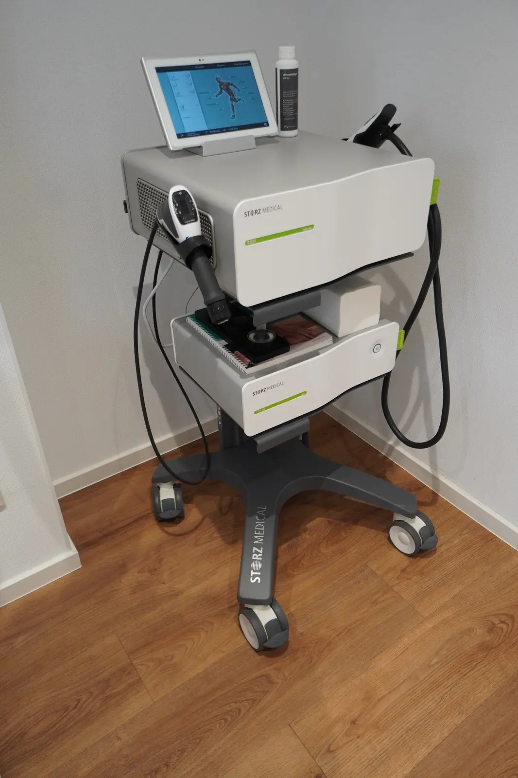 Gerät für radiale und fokussierte Stoßwellentherapie